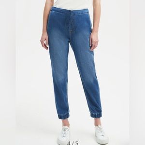 High Waist Jogger Jeans
JEN7 BY 7 FOR ALL MANKIND